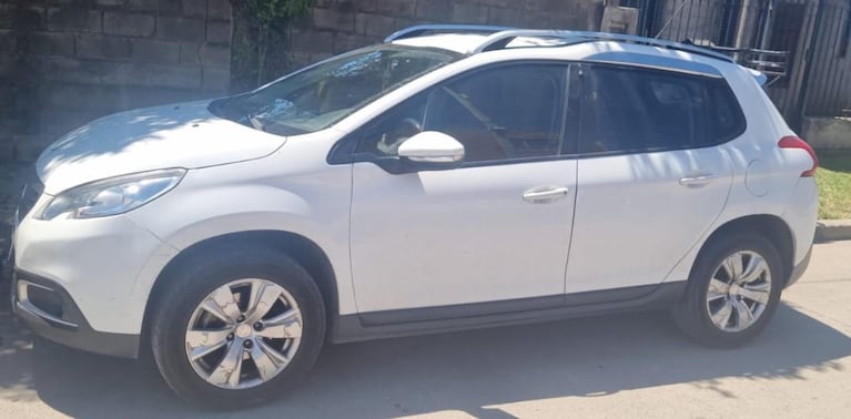 Robó un auto, lo persiguieron y hallaron un desarmadero: el dueño quedó preso