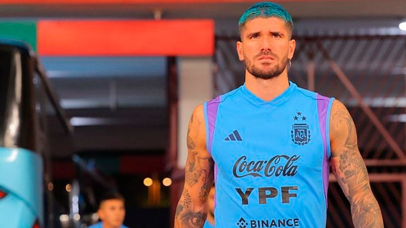 Rodrigo de Paul apostó a un look arriesgado.