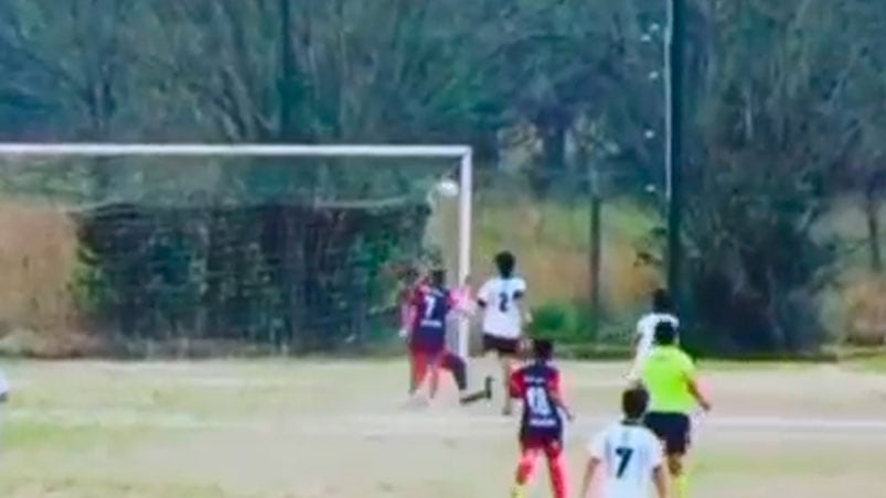 Rodrigo Ibarra, jugador de Las Palmas, definió como Di María. (Captura video)