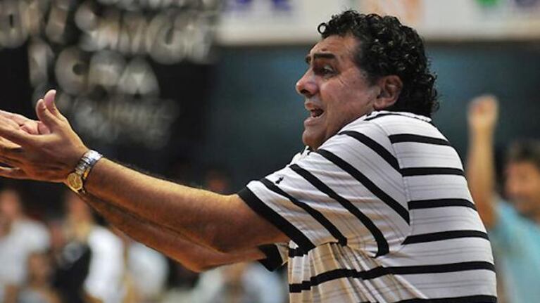 Romano ya entrenó a Atenas, que necesita victorias de manera urgente. Foto: LNB.