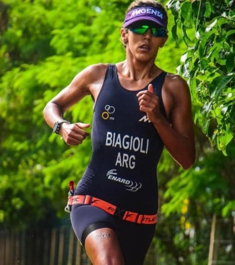 Romina Biagioli terminó el triatlón con una costilla fracturada: su relato