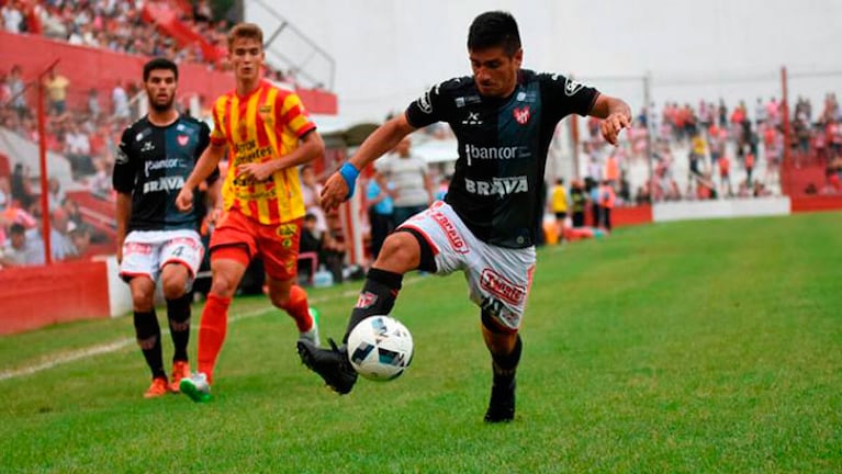 Rosales falló un penal y dio la asistencia del gol del empate. Foto: Lucio Casalla / Archivo ElDoce.tv