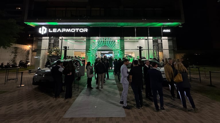 Rosario se pinta de verde con el desembarco de Leapmotor