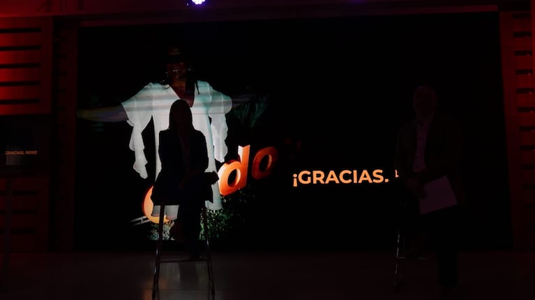 Roxana Martínez se despide de El Doce en una jornada cargada de emoción.