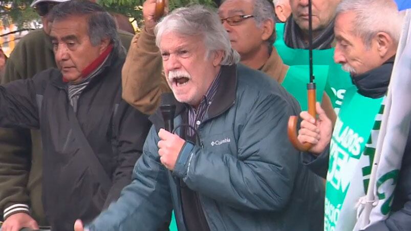 Rubén Daniele endurece su lucha contra Mestre.