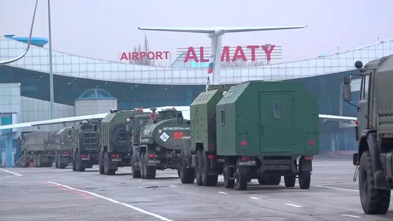Rusia envió sus fuerzas militares a Kazajstán.