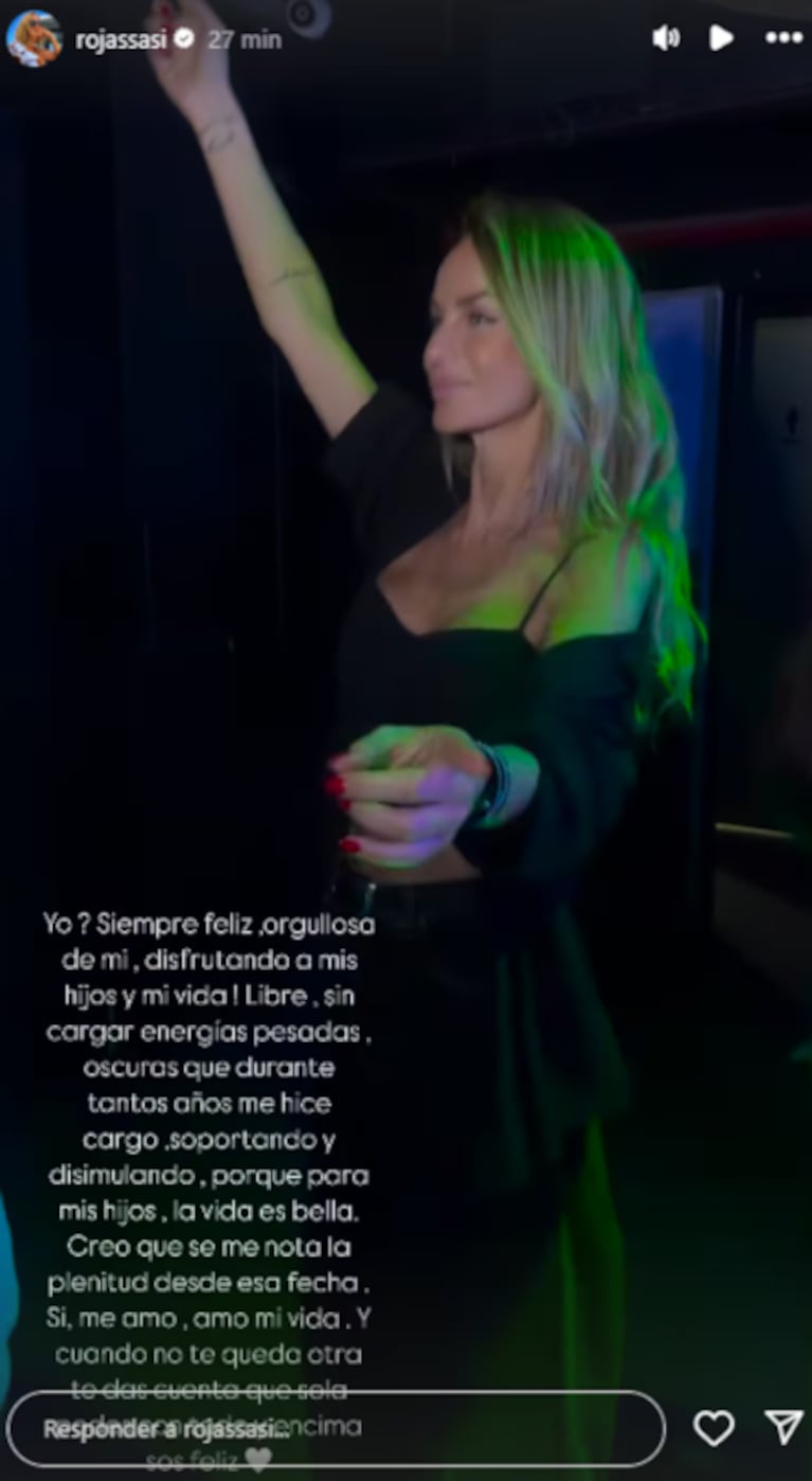 Sabrina Rojas festejó el cumpleaños de su hija con dardos a Luciano Castro.