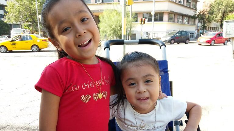 Sabrina y Selena necesitan de manera urgente los medicamentos.