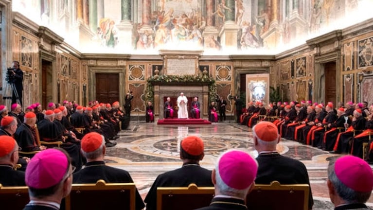 Sacerdotes italianos involucrados en un escándalo. 