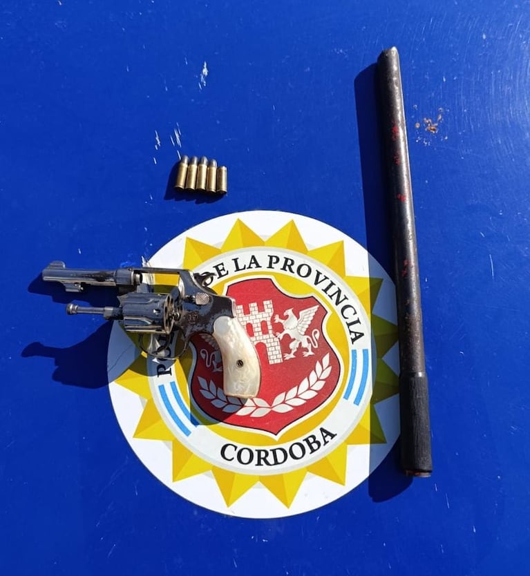 Sacó un arma y disparó al aire en plena discusión de tránsito con un remisero: terminó detenido