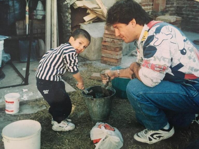 Sale a la cancha Amiel, el hijo de Sandro Gómez