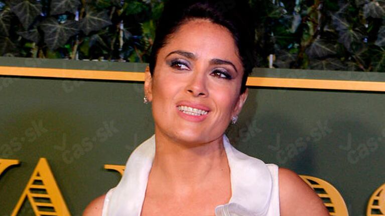 Salma Hayek y el vestido para la entrega de los premios a las obras de teatro en Londres.