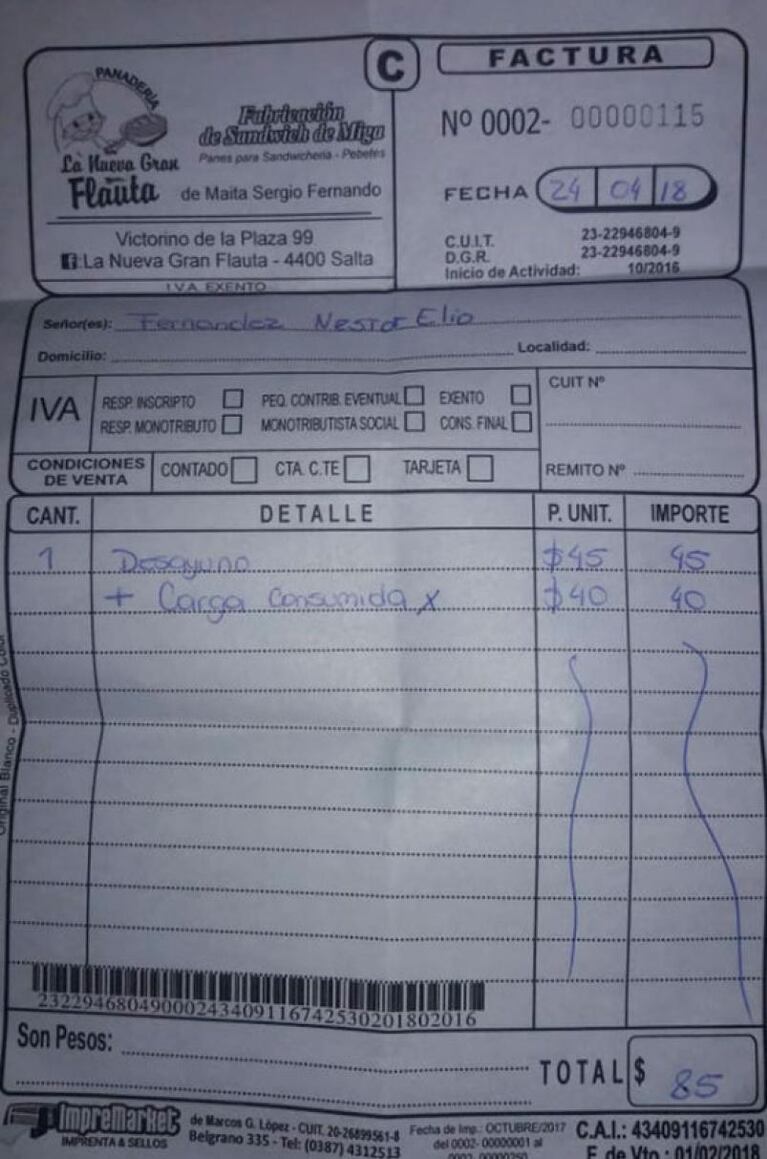 Salta: le cobraron por cargar la notebook en un bar