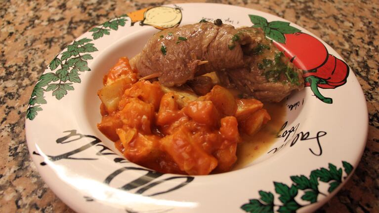 Saltimbocca con papas bravas