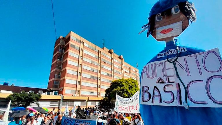 Salud vuelve a manifestarse en las calles de Córdoba.