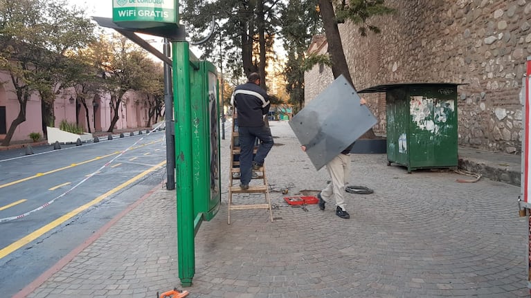 San Jerónimo y 27 de abril, entre Ituzaingó y av. Vélez Sarsfield, peatonal, con ciclovías y sólo vehículos autorizados. / Foto: El Doce