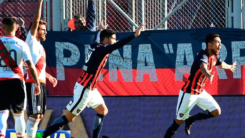 San Lorenzo le quitó el sueño a River de ser puntero.