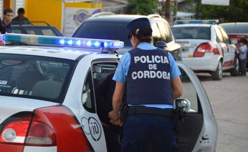 Sancionaron a una mujer policía en el norte de Córdoba.