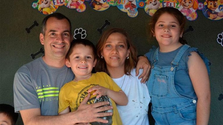 Santi viaja a España: la familia logró recaudar el dinero para su tratamiento