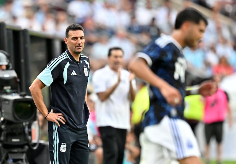 Scaloni definirá si hay más modificaciones en la lista definitiva para el Mundial. Reuters/Maria Lysaker