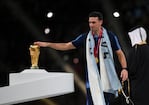 Scaloni, el DT de la tercera copa mundial de la Fifa para Argentina.