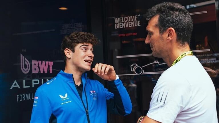 Scaloni y Colapinto juntos antes de la carrera.