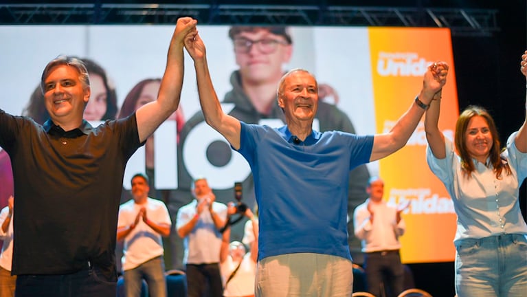 Schiaretti cerró la campaña con Llaryora en Córdoba.