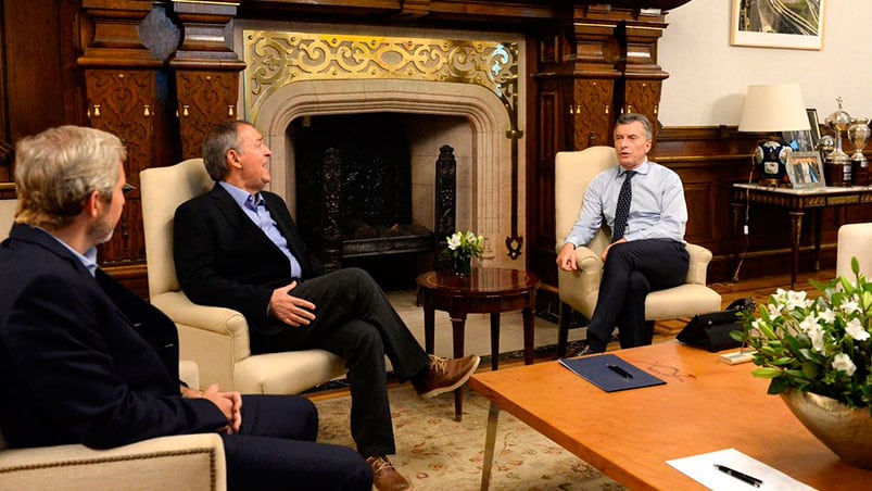 Schiaretti con Macri y Frigerio en Casa Rosada.