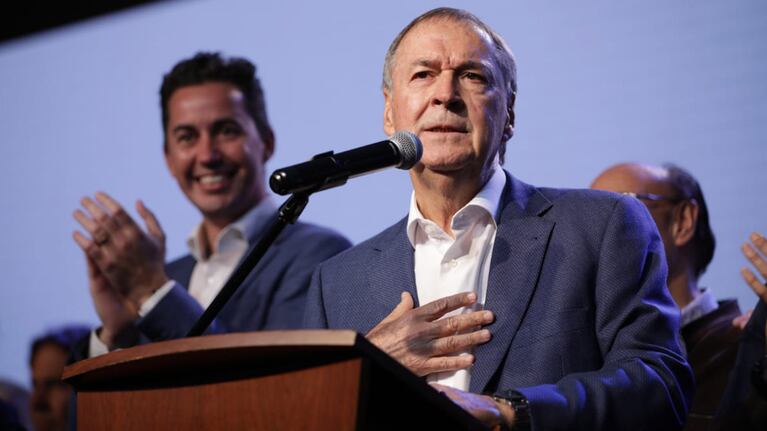 Schiaretti dio a conocer su nuevo gabinete
