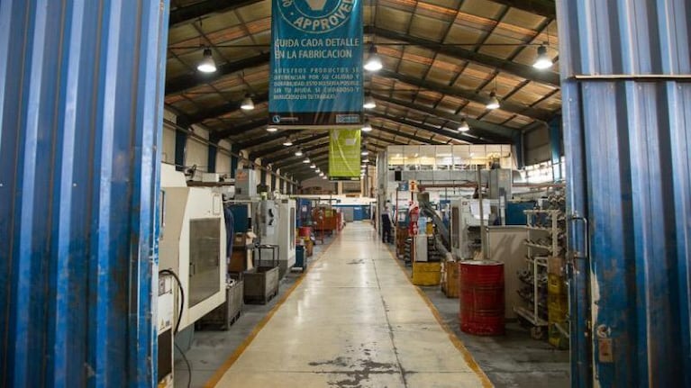 Schiaretti: "En los próximos diez días todas las industrias de Córdoba podrán trabajar"