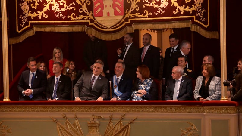 Schiaretti y Llaryora compartieron la Velada Patria en Córdoba.