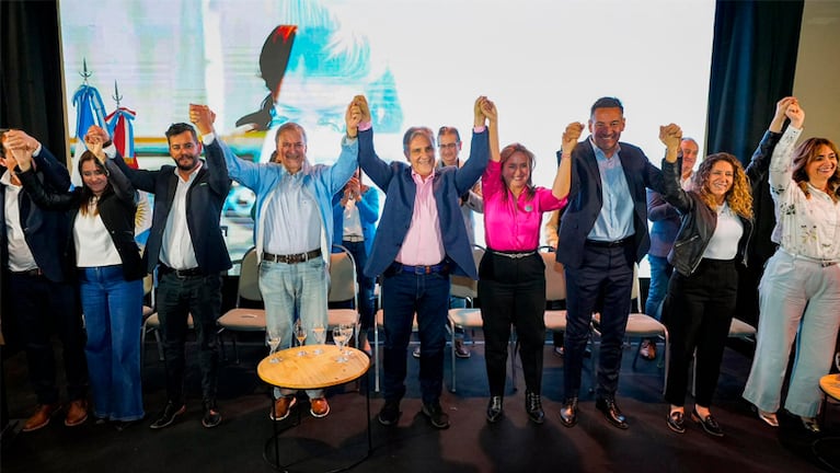 Schiaretti y Llaryora encabezaron el acto de Provincias Unidas.