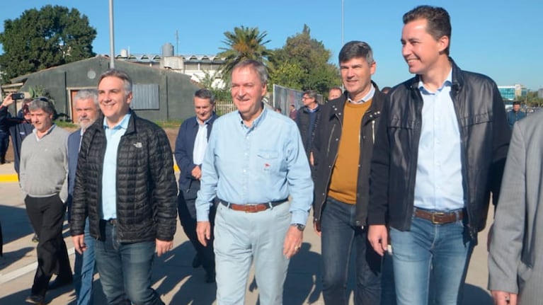 Schiaretti y Llaryora junto a sus futuros vices, Calvo y Passerini. Foto: Gobierno de la Provincia.