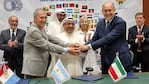 Schiaretti y Perotti firmaron en Kuwait el crédito para financiar la obra histórica.