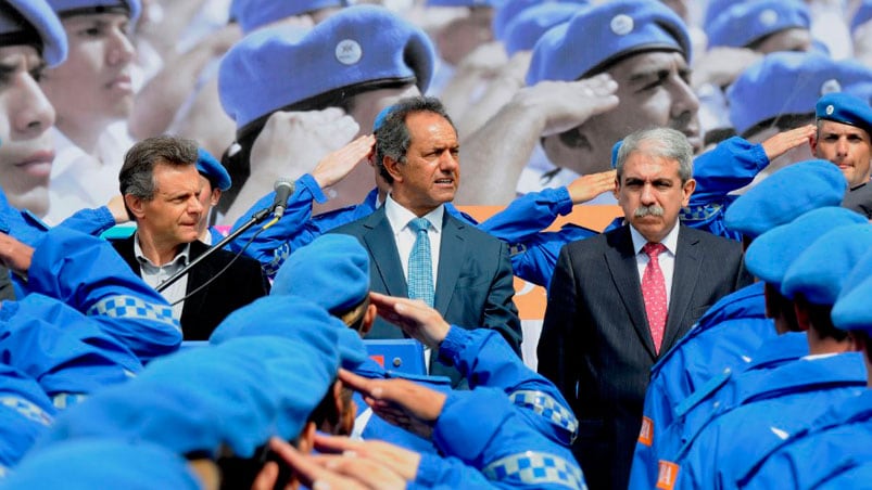 Scioli durante un acto en Mar del Plata con Aníbal Fernández dobló la promesa de Sergio Massa. Foto : Clarín