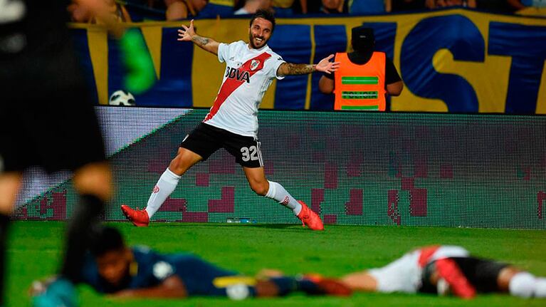 Scocco y todo River sonríen tras la final.