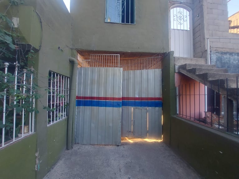 Se cayó de una escalera y murió en una casa de barrio Ampliación Panamericano.