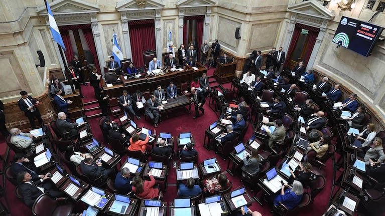 Se cayó la sesión en el Senado para interpelar a Adorni y Esteban Bullrich renunció al PRO