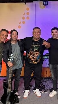 ¿Se dejó de besar en el baile? el debate de los bailes modernos y la propuesta del Tano Romero