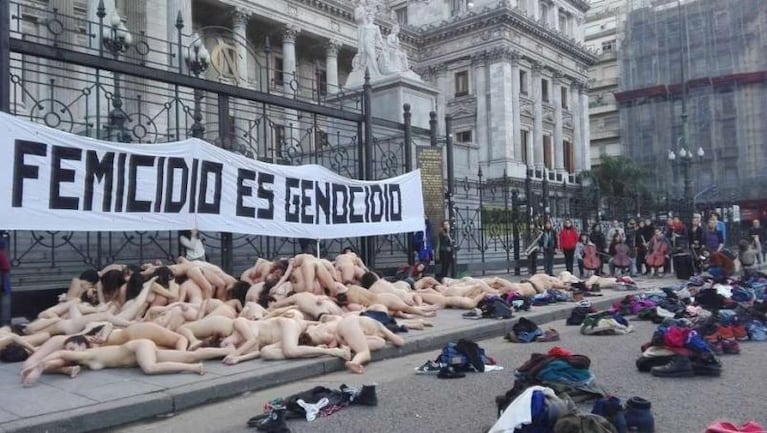 Se desnudaron para protestar contra la violencia de género