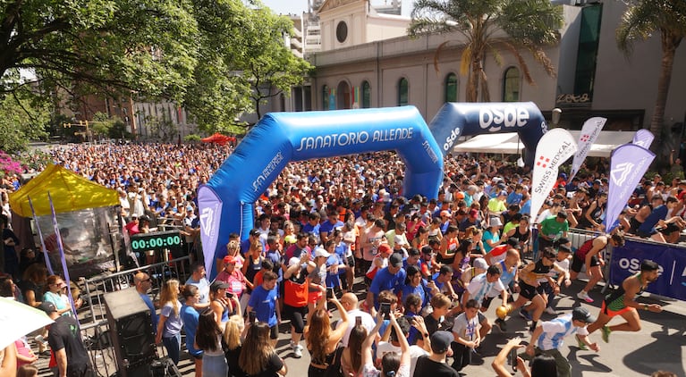 Se entregaron múltiples regalos, premios y sorteos de bicicletas para los participantes.