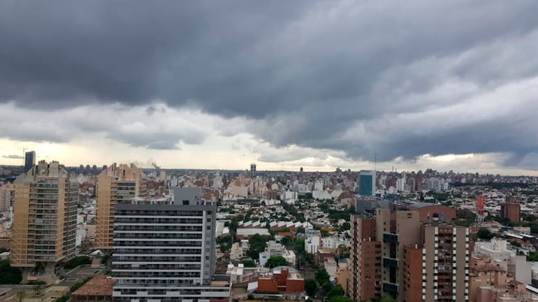 Se espera intenso calor, luego viento sur y fuertes tormentas en la provincia.