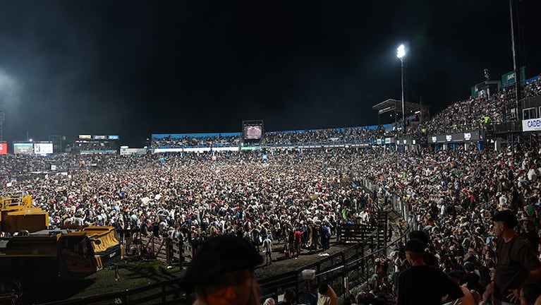 Se espera que esta noche el predio vuelva a estar copado al igual que en la noche del Chaqueño Palavecino  (Foto de la noche de la noche del viernes- ElDoce.tv)