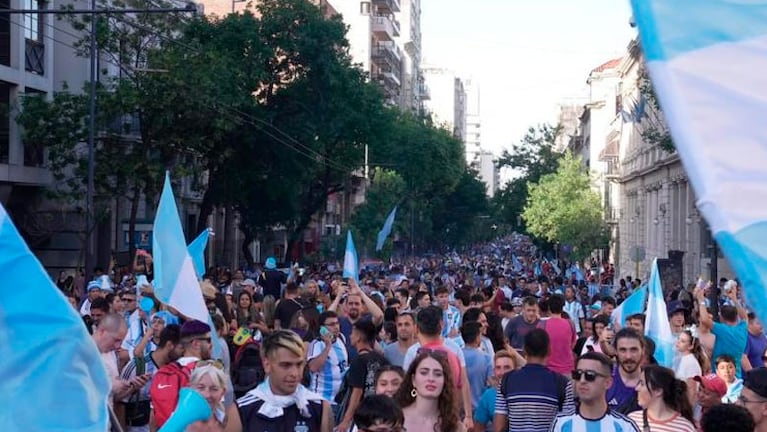 Se espera que los hinchas argentinos se reúnan en la zona céntrica. Foto: Cecilia Acevedo/ElDoce.