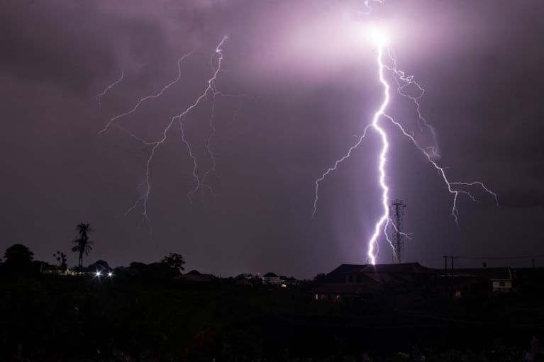 Se esperan tormentas para esta noche y madrugada de domingo. 