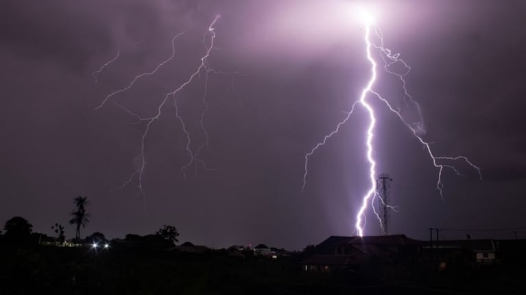 Se esperan tormentas para esta noche y madrugada de domingo.