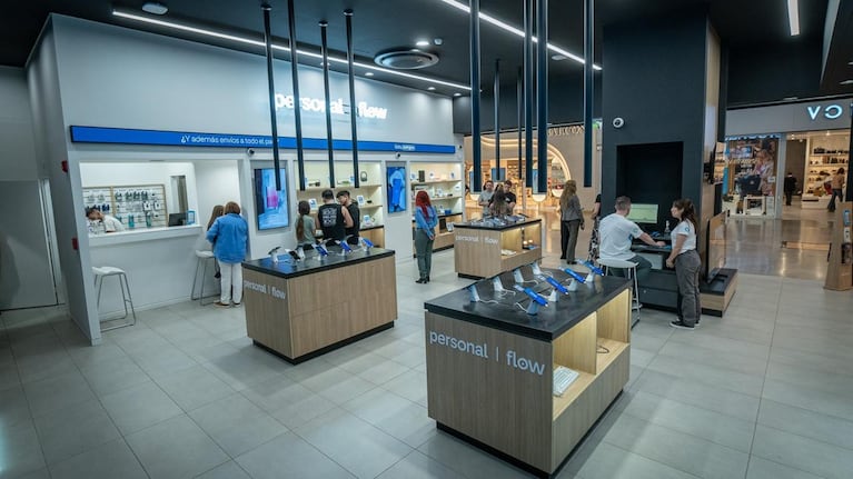 Se inauguró la primera tienda Personal en Dino Mall