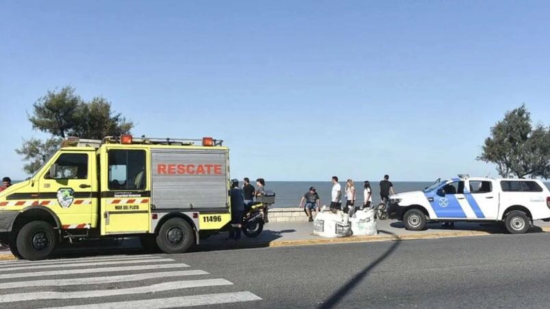 Se lanzó al agua y lo encontraron muerto dos días después. 