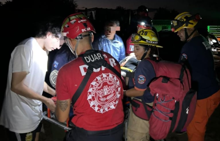 Se lesionó haciendo senderismo en Mina Clavero y debieron rescatarla los bomberos