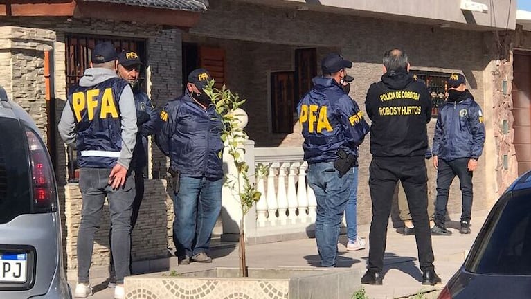 Se llevaron a cabo 30 allanamientos simultáneos en barrios de Córdoba